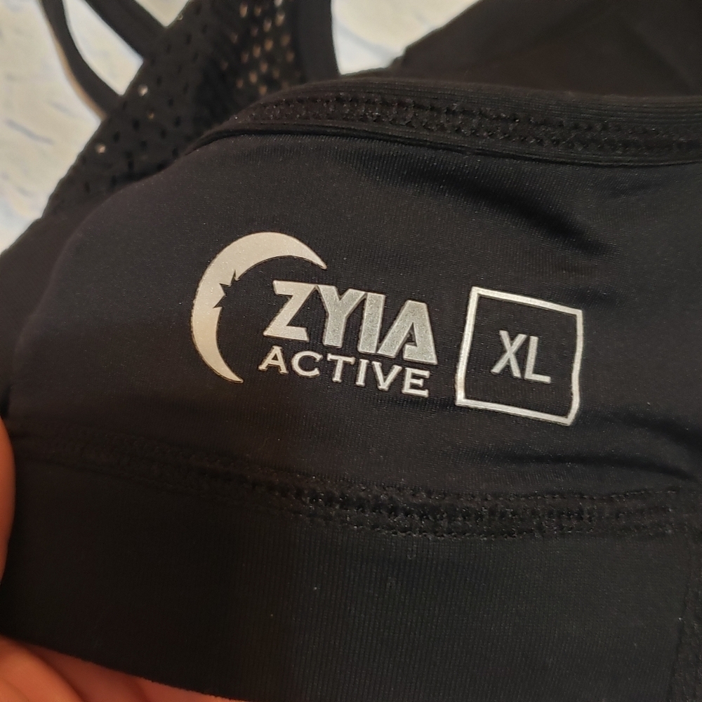 ZYIA Black Mesh Detail Sports Bra - Picture 5 of 5